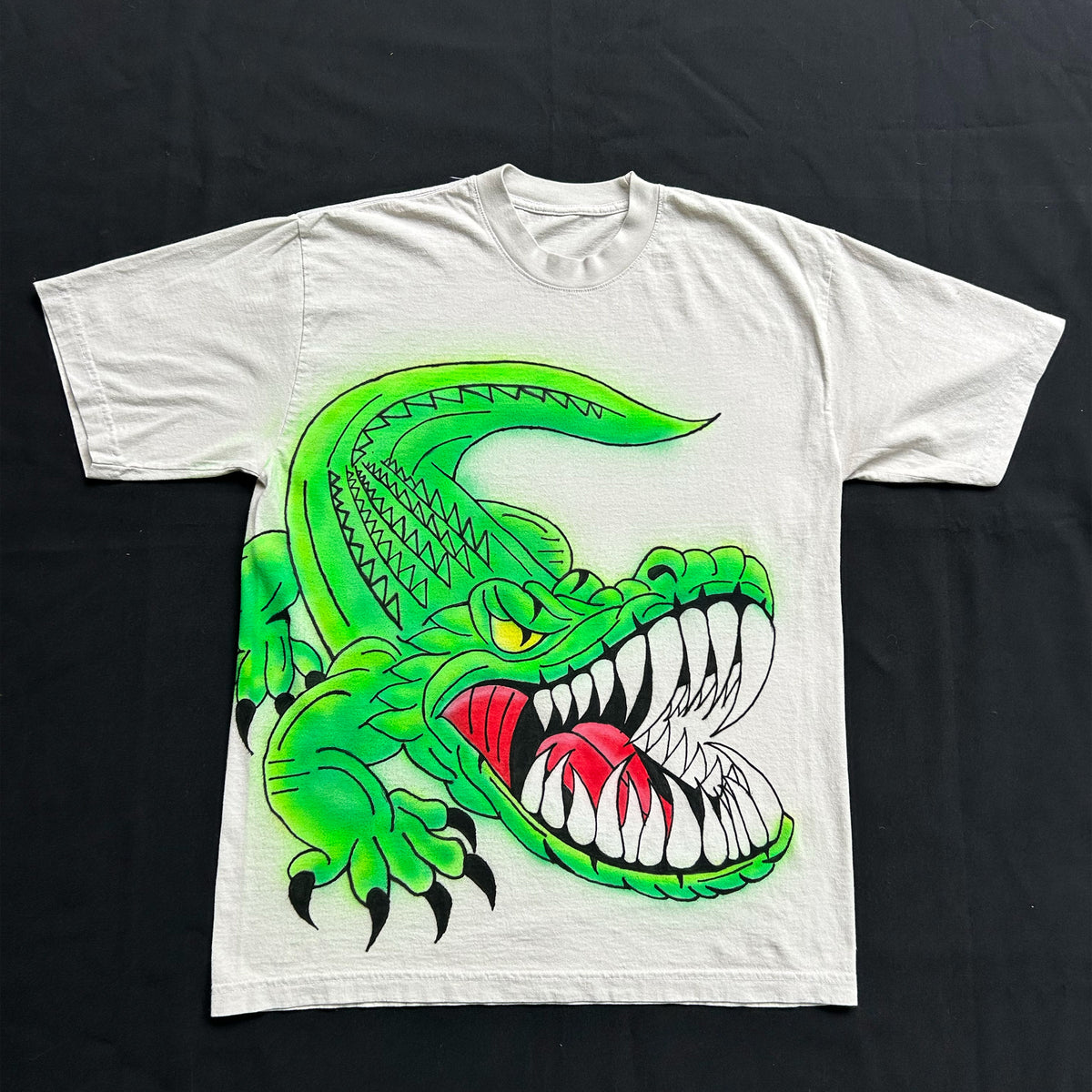"Gatorr" Airbrush Heavyweight Tee (M)