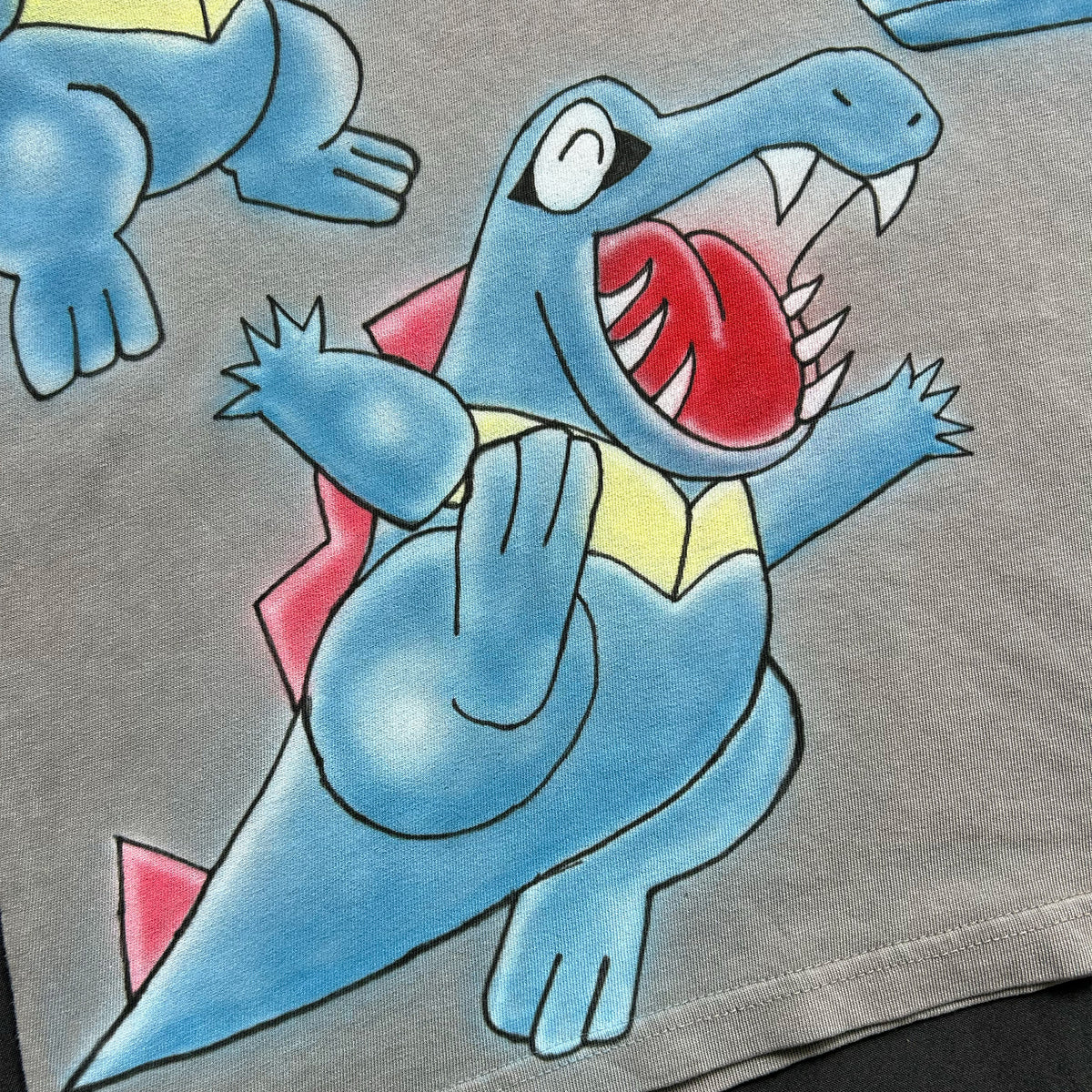 "blue gatorz" Airbrush Heavyweight Tee (M)
